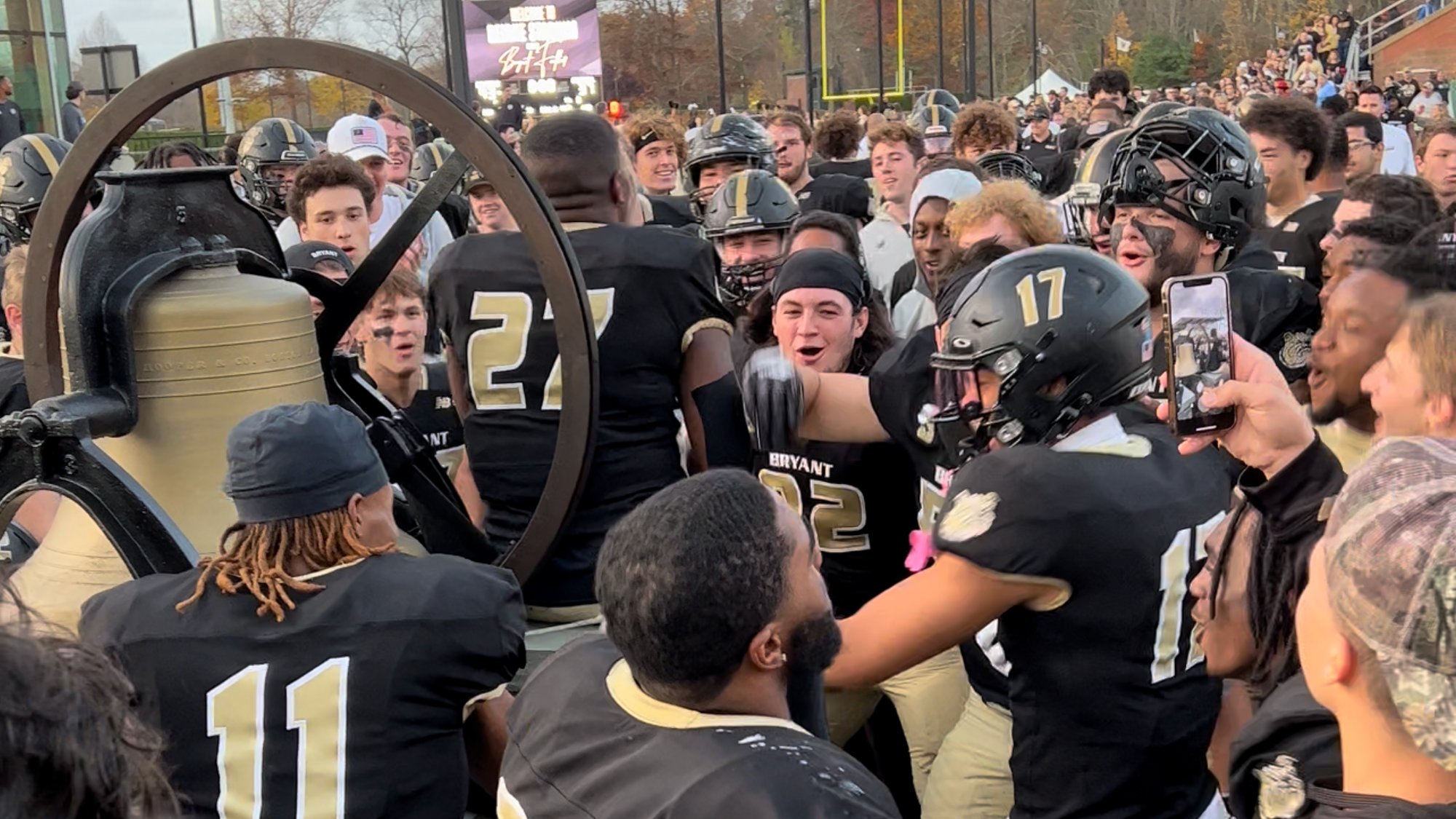 Bryant thrills sold out crowd with 43-37 victory