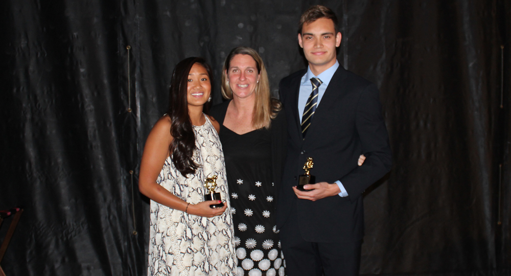 Swim and Dive hands out yearly awards, names captains