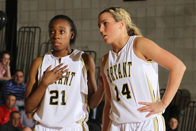 Women's hoops opens 2012 with Army