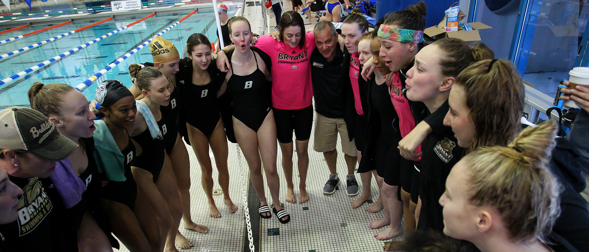 Women's Swim & Dive earns Scholar All-America honors