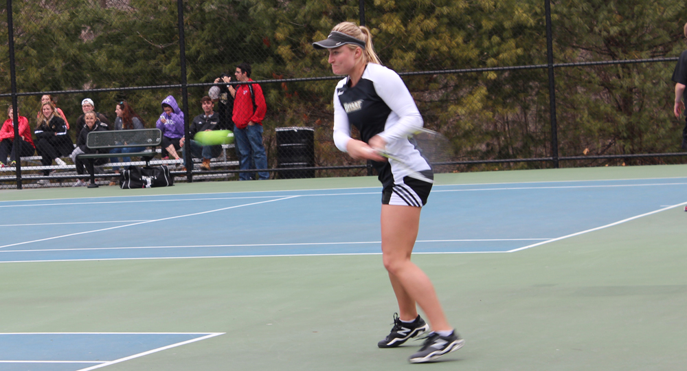 Women's tennis closes NEC play with 5-2 win at Sacred Heart