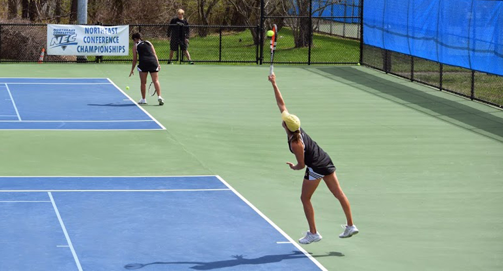 Women's tennis falls to #3 California in First Round of NCAA Championship