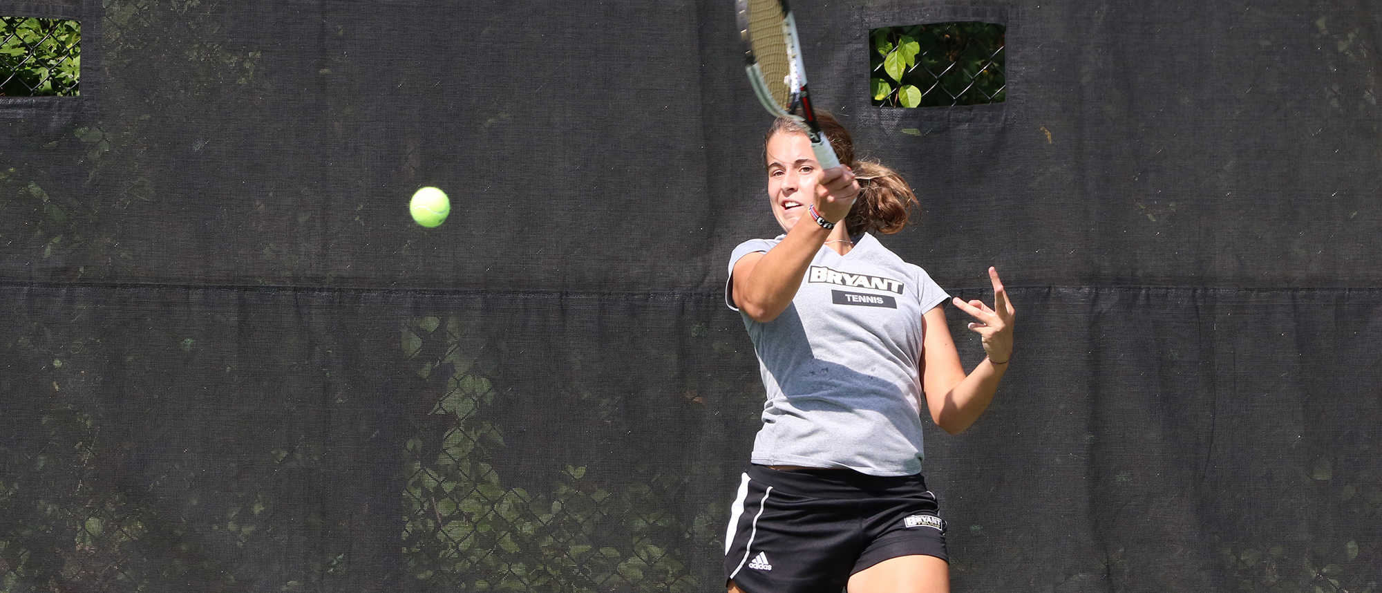 Women's tennis hosts Stonehill Friday at home