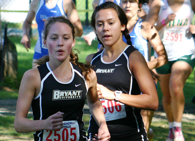 Cross Country races rain at Brown Invite