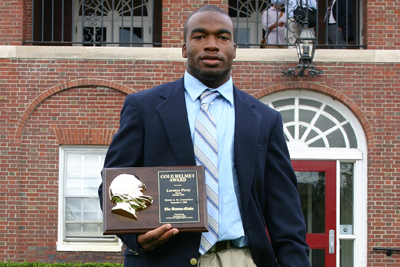 FORMER FOOTBALL STAR LORENZO PERRY TO BE HONORED BY WORDS UNLIMITED