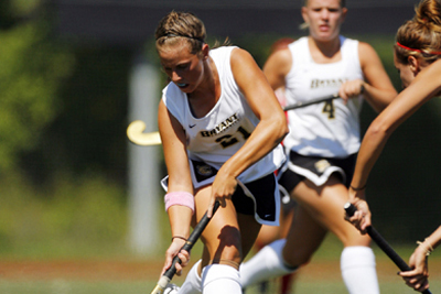 FIELD HOCKEY DROPS 3-2 DECISION TO HOFSTRA