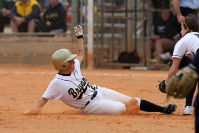 BULLDOGS DROP TWO AT SACRED HEART IN FINAL ROAD SERIES OF THE 2010 SEASON