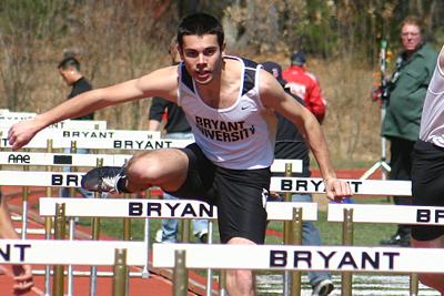 Monteiro leads Bryant with school-record