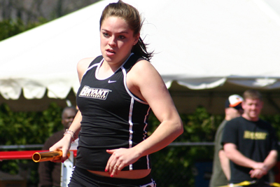 Bulldogs post strong finishes at Quad Meet