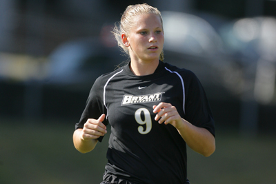 WOMEN'S SOCCER PICKS UP FIRST WIN IN 2-1 VICTORY OVER HARTFORD