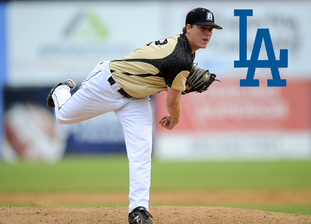 Hayward signs pro contract with Dodgers