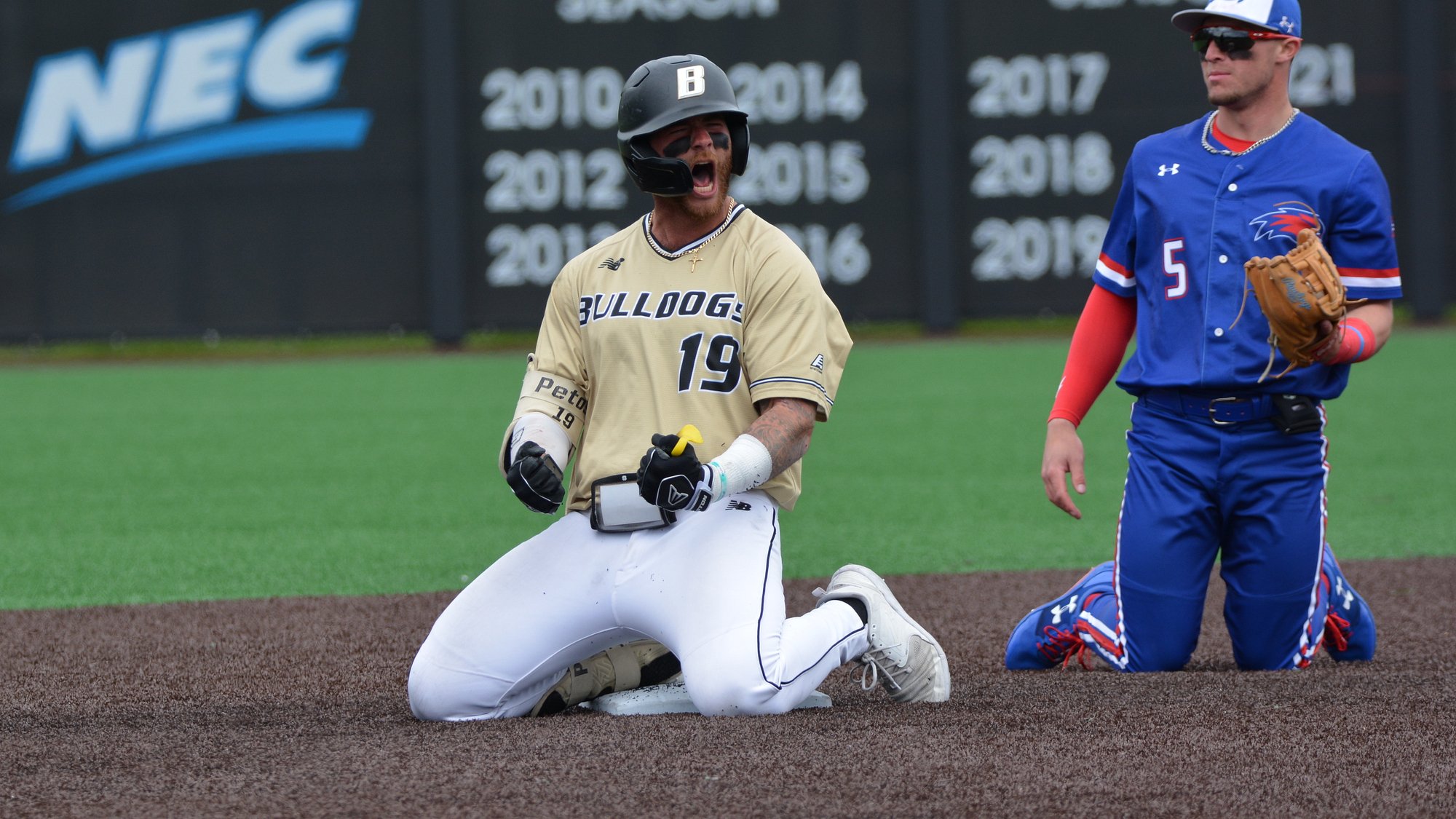 Grady's walk-off completes late rally as Bryant wins series vs UML