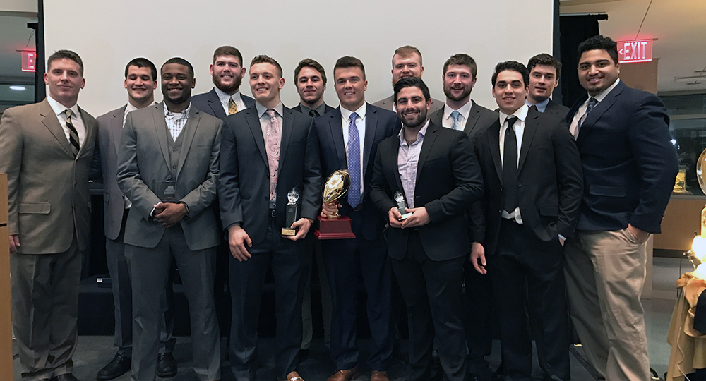 Football celebrates 2016 with annual banquet Saturday night