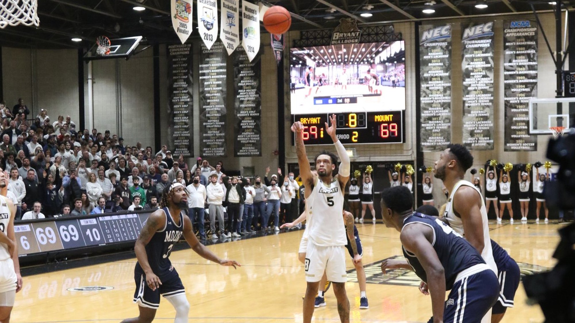 Bryant advances to NEC Championship with 70-69 victory