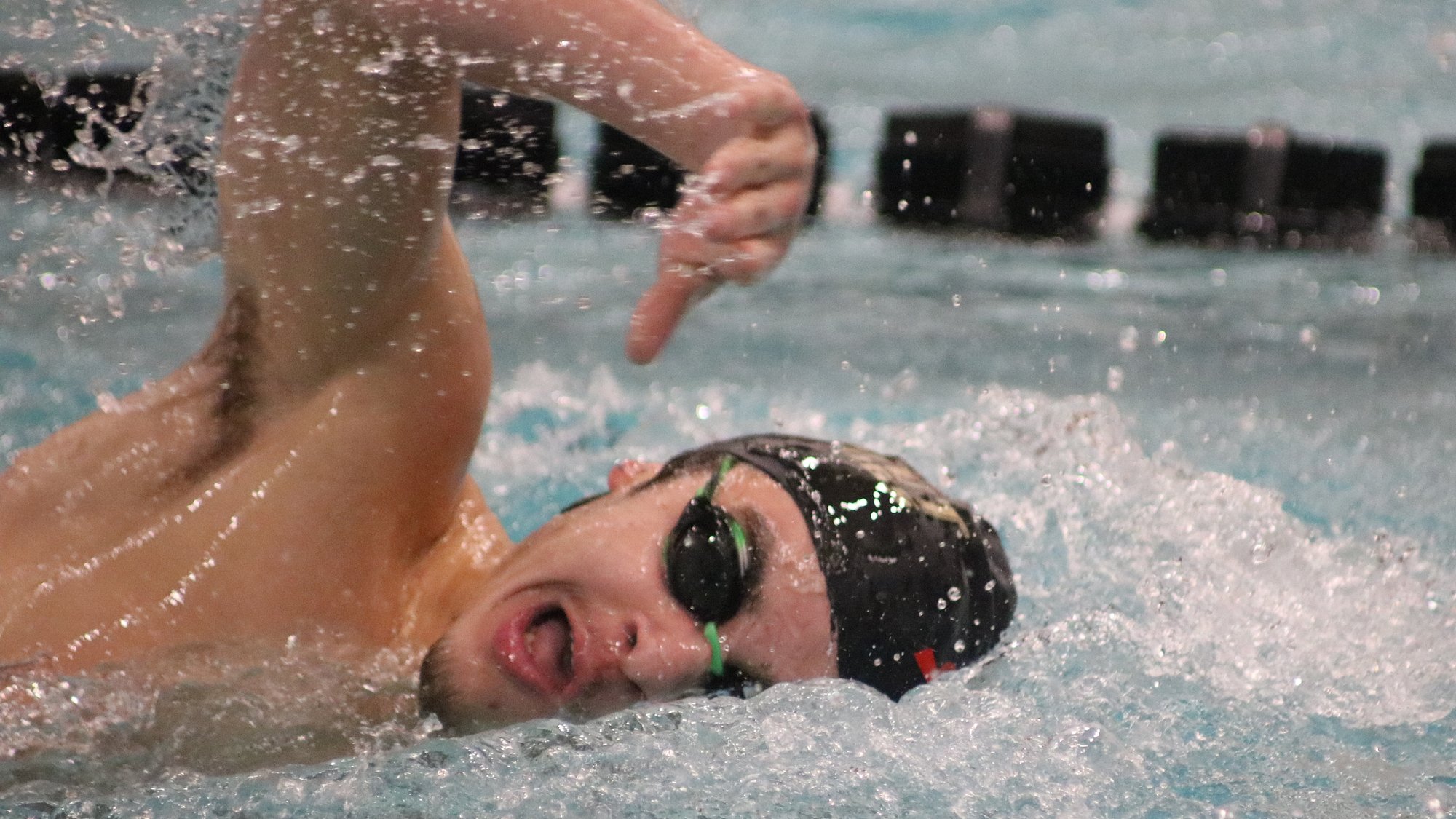 Distance Swimmers Lead Bulldogs at BU