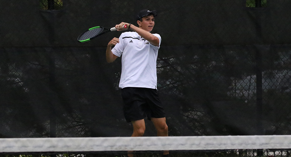 Bulldogs split matches on final day in Annapolis