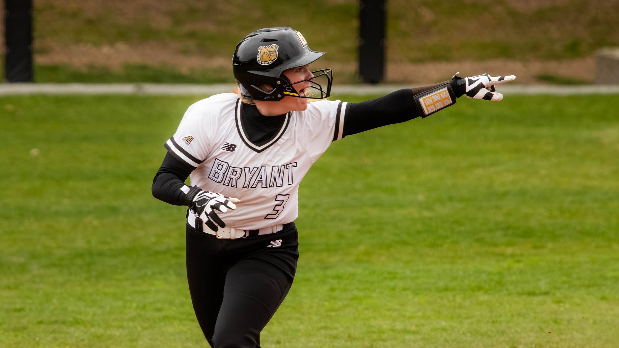 Hudson and Coleman hit HRs as Bryant sweeps UML on Sunday