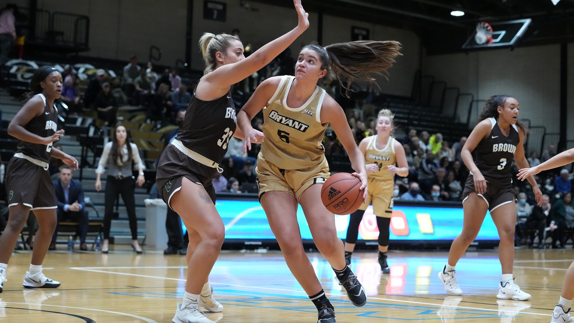Bulldogs advance to semi-finals on clutch Fortuny free-throws