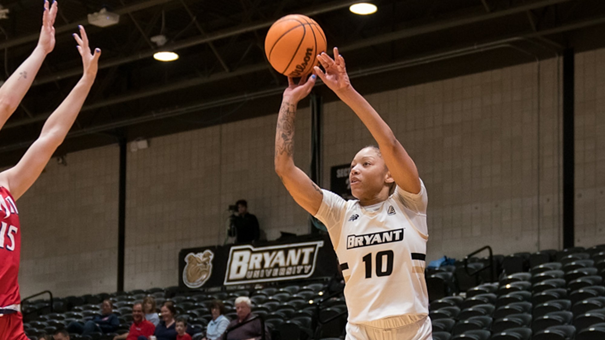 Fortuny and Reynolds lift the Bulldogs past NJIT at home