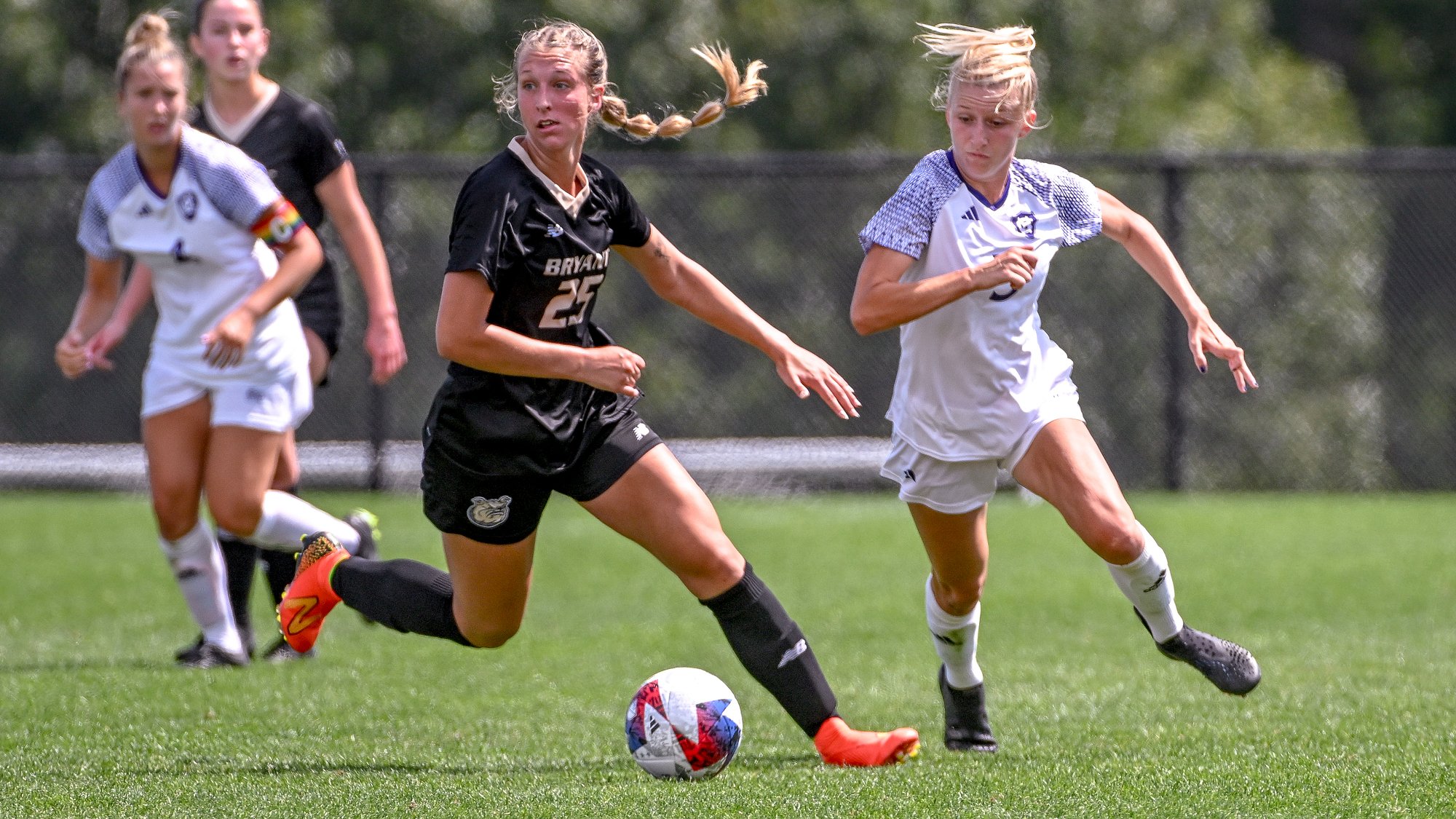 Dawgs rise above Stonehill in 2-0 win